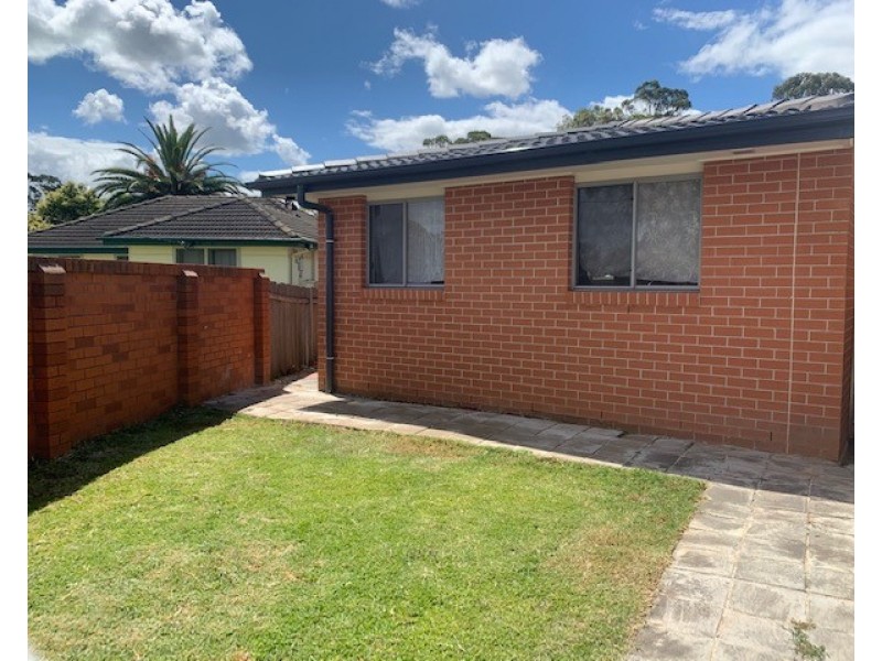 1a Oakwood Place, Busby NSW 2168