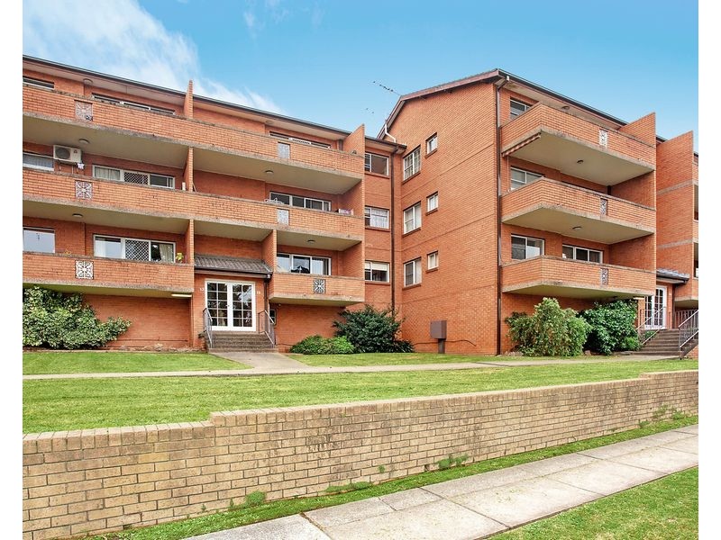 2/16 Bobart Street, Parramatta NSW 2150