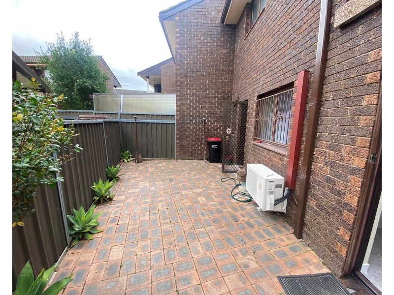 3/150 Moore St, Liverpool NSW 2170