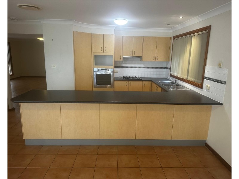 9 Coletta Pl, Prestons NSW 2170