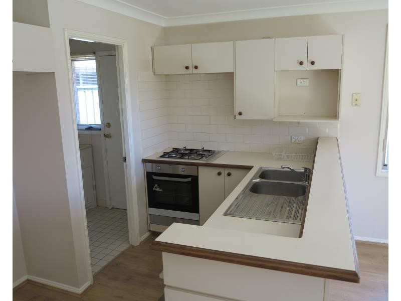 22 Gunnedah Rd, Hoxton Park NSW 2171