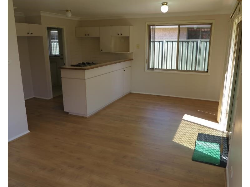 22 Gunnedah Rd, Hoxton Park NSW 2171