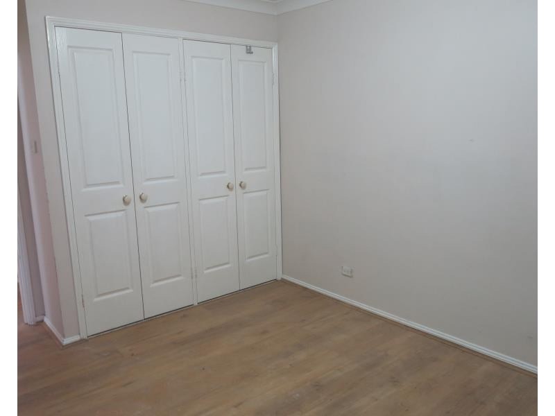 22 Gunnedah Rd, Hoxton Park NSW 2171