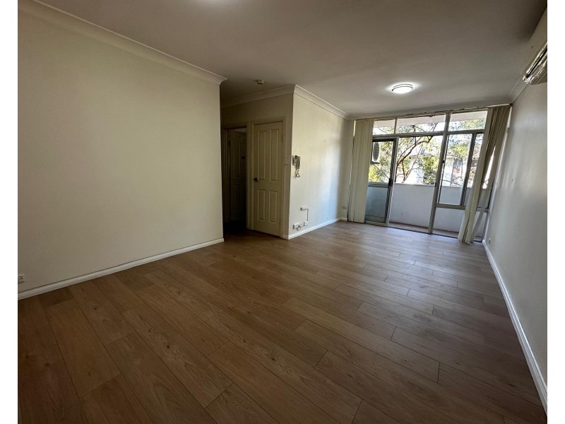 28/2 Beale St, Liverpool NSW 2170