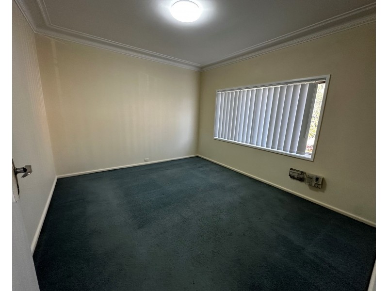 3 Bourke St, Liverpool NSW 2170