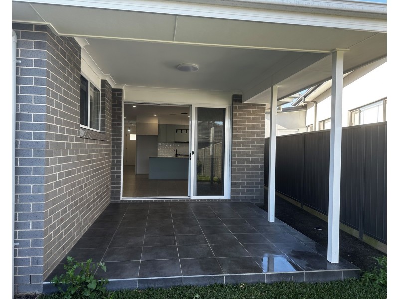27 Vines Way, Catherine Field NSW 2557