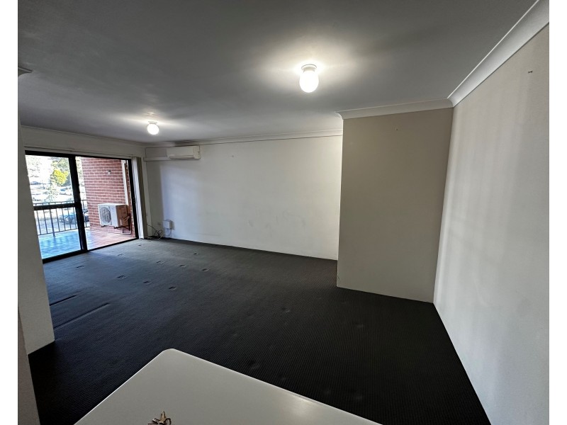 15/96 Castlereagh St, Liverpool NSW 2170