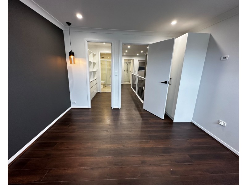 3/283 Newbridge Rd, Moorebank NSW 2170