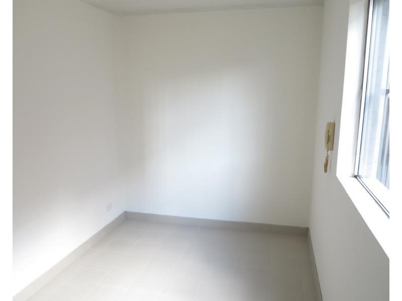 2/120 Moore St, Liverpool NSW 2170