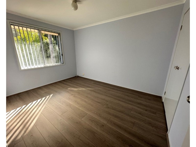 16 Yalwal Ct, Prestons NSW 2170