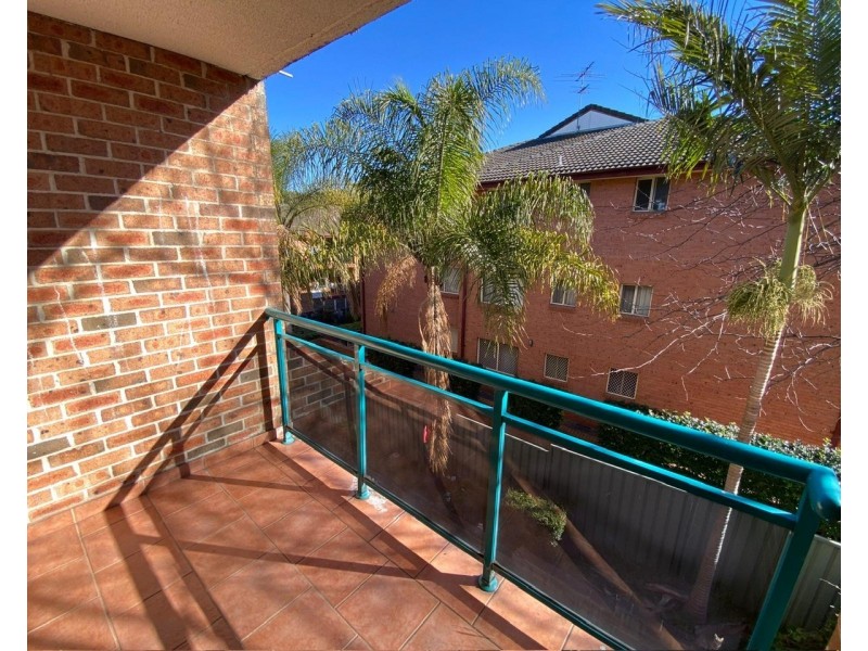 23/1 Rickard Rd, Bankstown NSW 2200