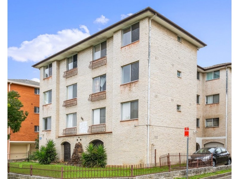 10/1 Hart St, Warwick Farm NSW 2170
