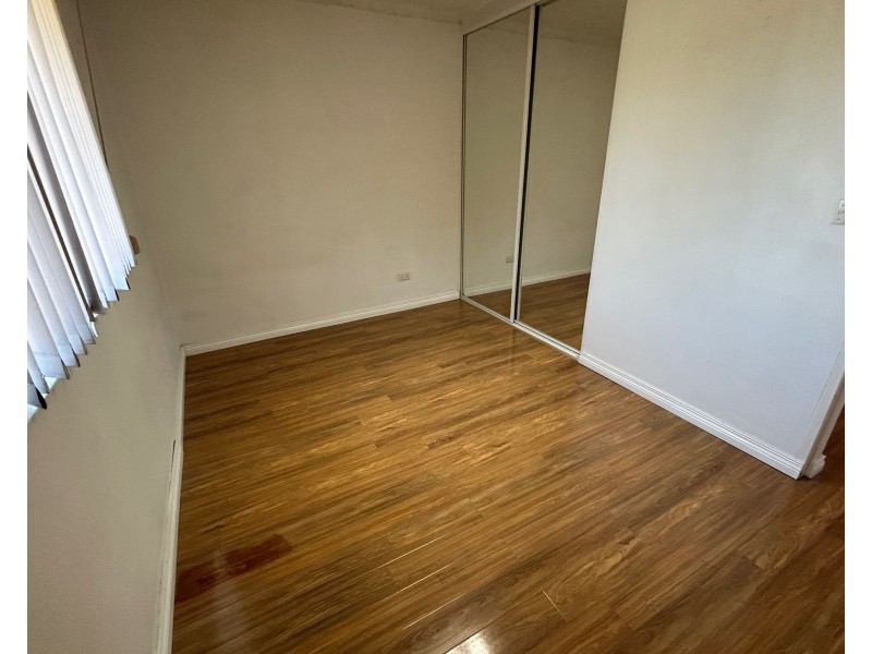 10/1 Hart St, Warwick Farm NSW 2170