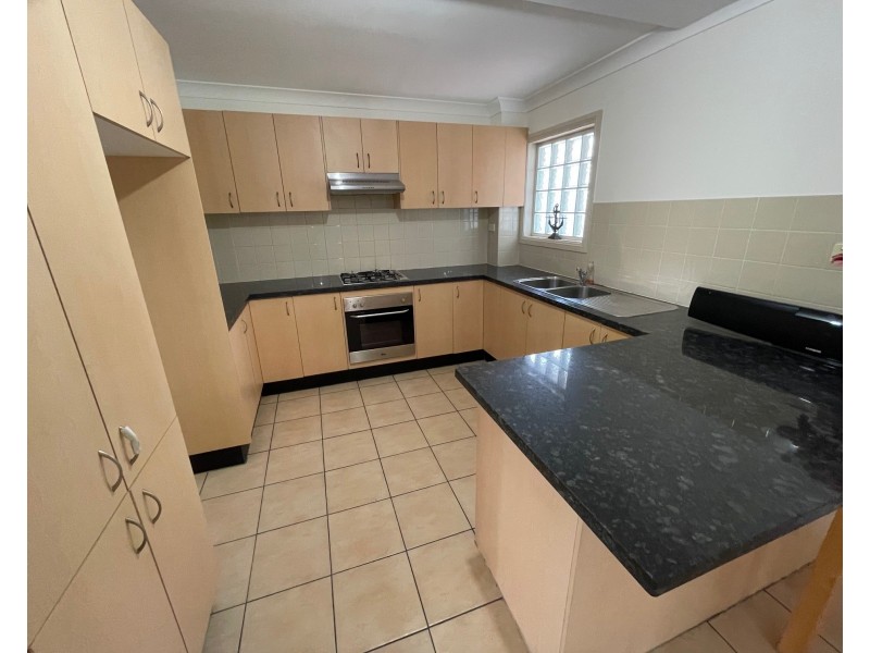 21/9 Elizabeth St, Liverpool NSW 2170