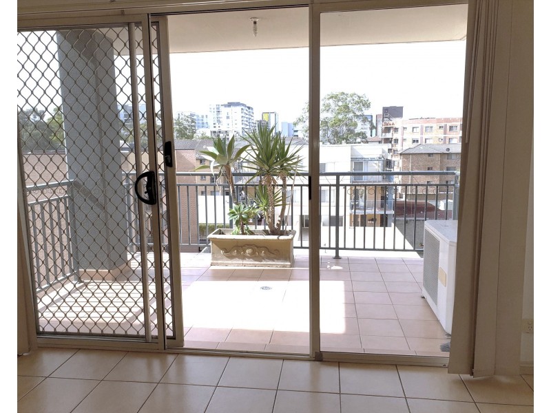 21/9 Elizabeth St, Liverpool NSW 2170