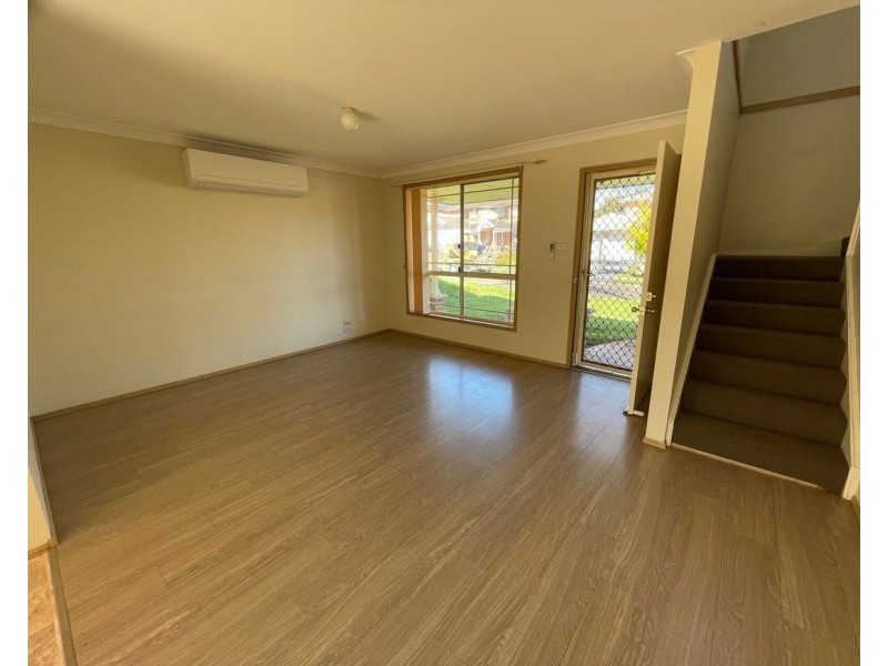 50 Michelago Cct, Prestons NSW 2170