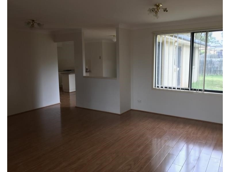 73 Taubman Dr, Horningsea Park NSW 2171