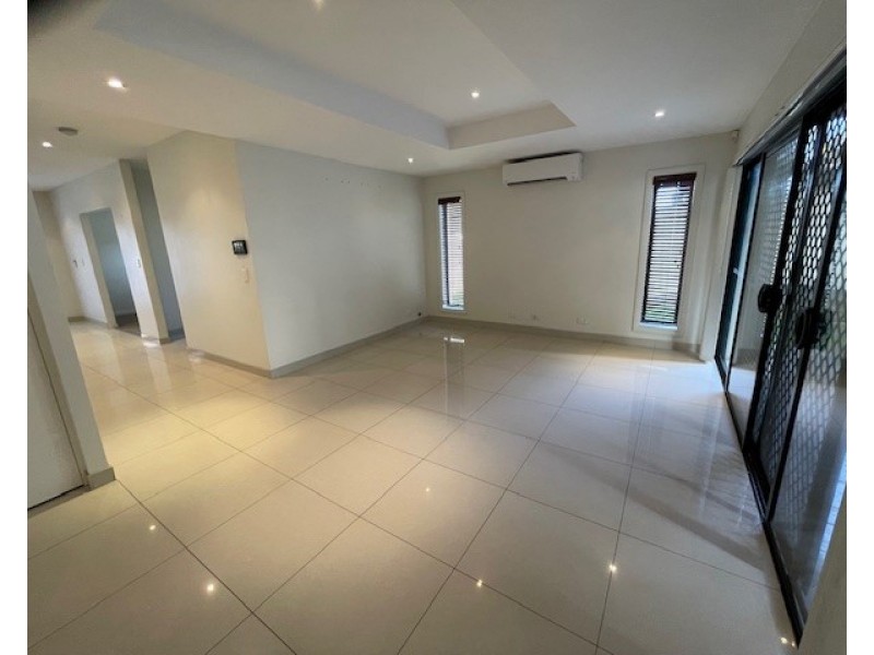 10 Batehaven Cl, Prestons NSW 2170