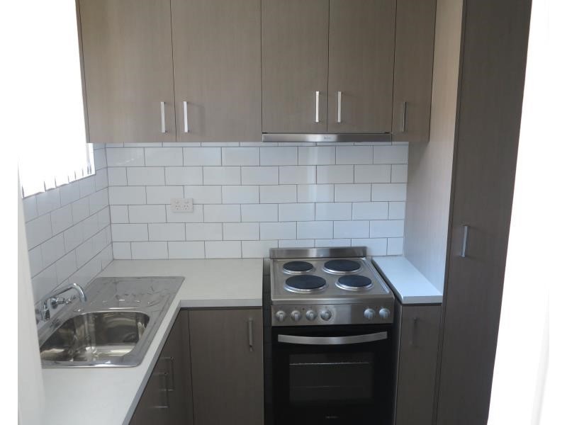 2/120 Moore St, Liverpool NSW 2170