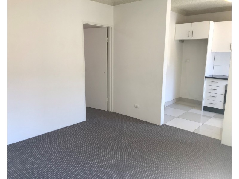 6/41 Speed St, Liverpool NSW 2170