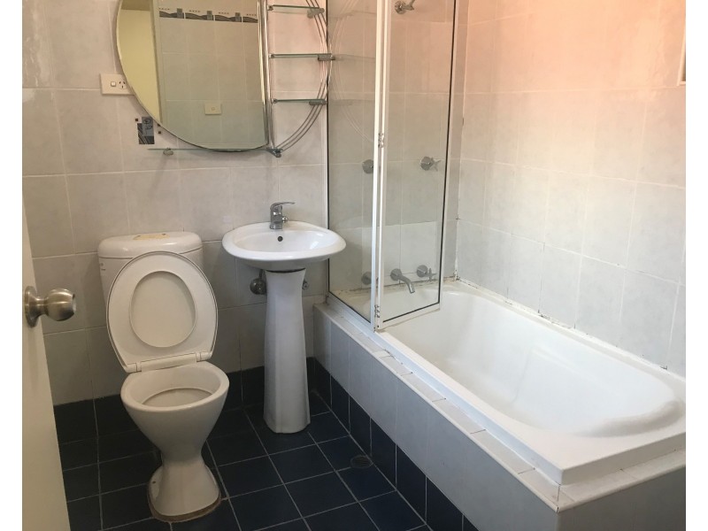 6/41 Speed St, Liverpool NSW 2170