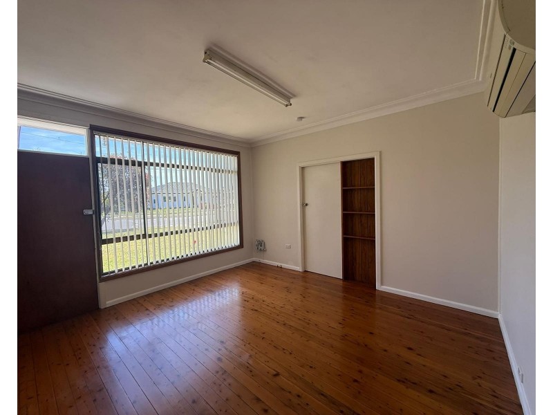 6 Grimson Cres, Liverpool NSW 2170