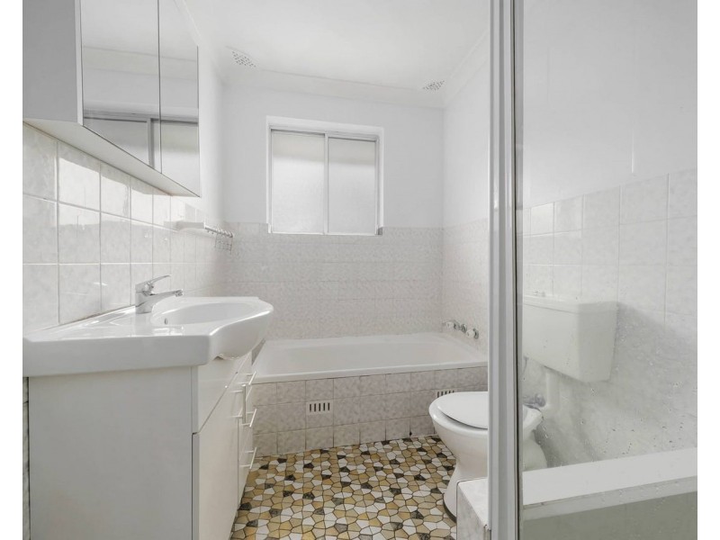 4/79 Castlereagh St, Liverpool NSW 2170
