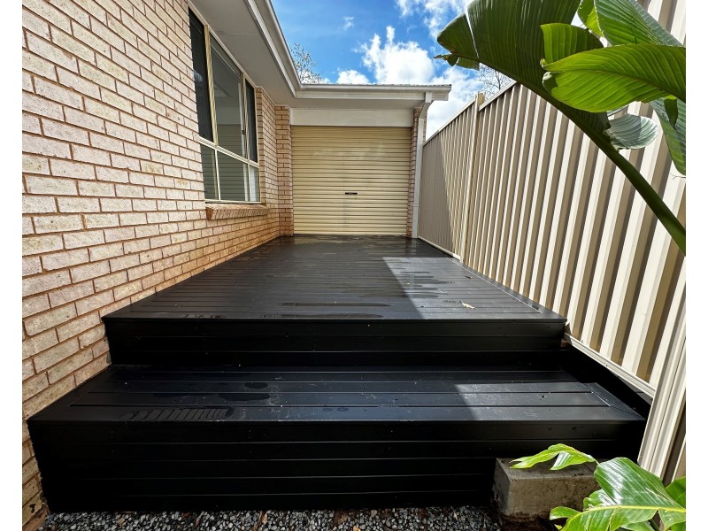 141 Kendall Dr, Casula NSW 2170