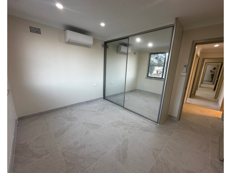 217 Graham Ave, Lurnea NSW 2170