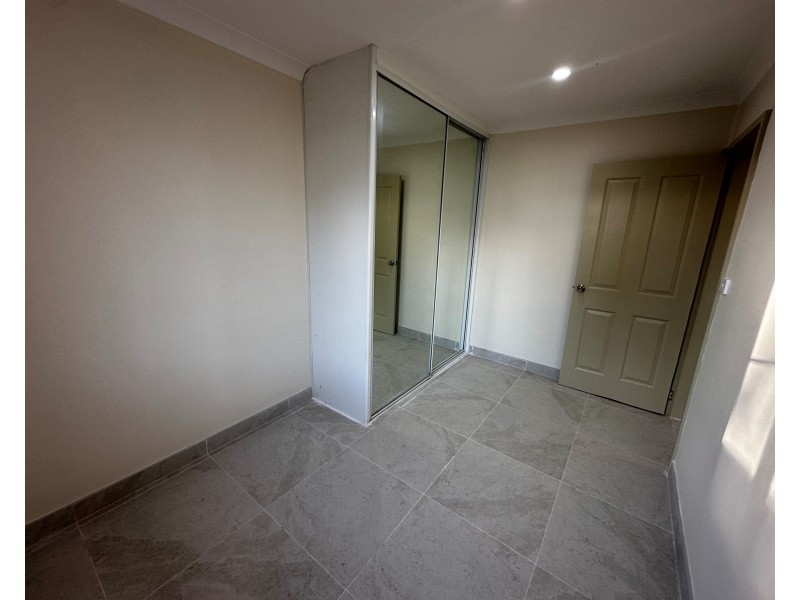 217 Graham Ave, Lurnea NSW 2170
