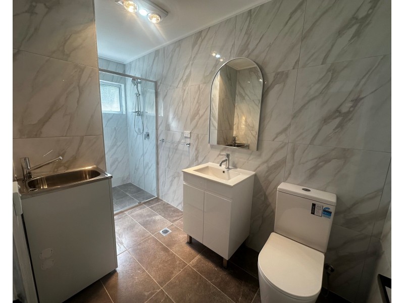 141A Kendall Dr, Casula NSW 2170