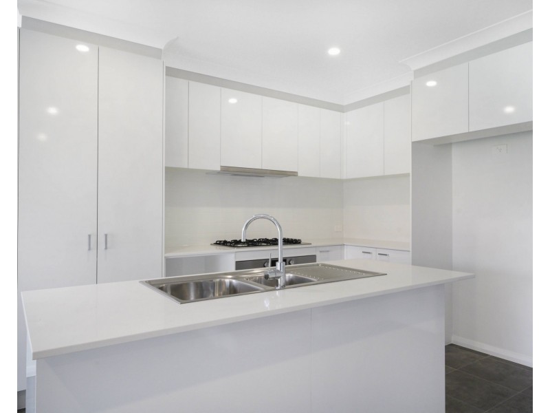 3a Hilda Ave, Casula NSW 2170