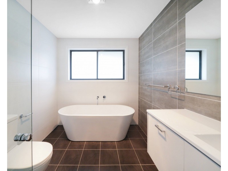 3a Hilda Ave, Casula NSW 2170