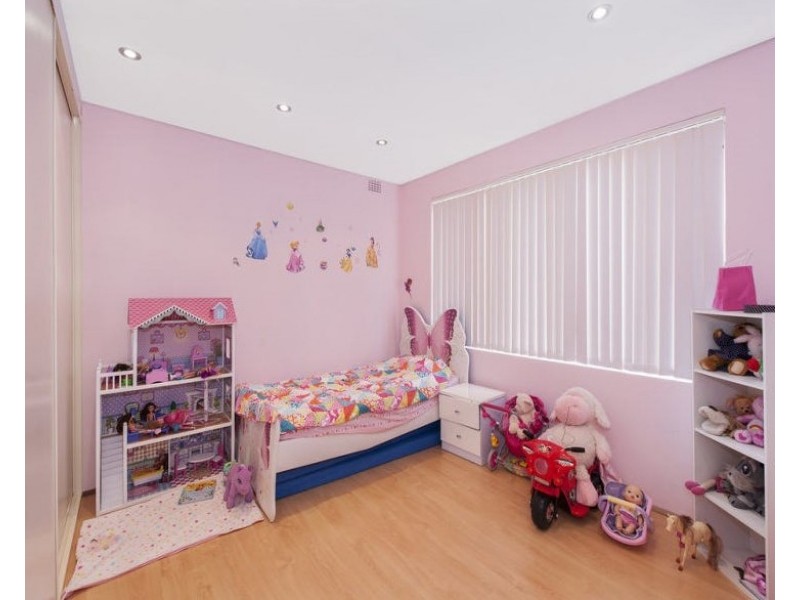 4/1 Charles St, Liverpool NSW 2170