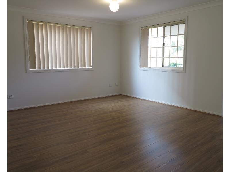 21A Solander Ave, West Hoxton NSW 2171