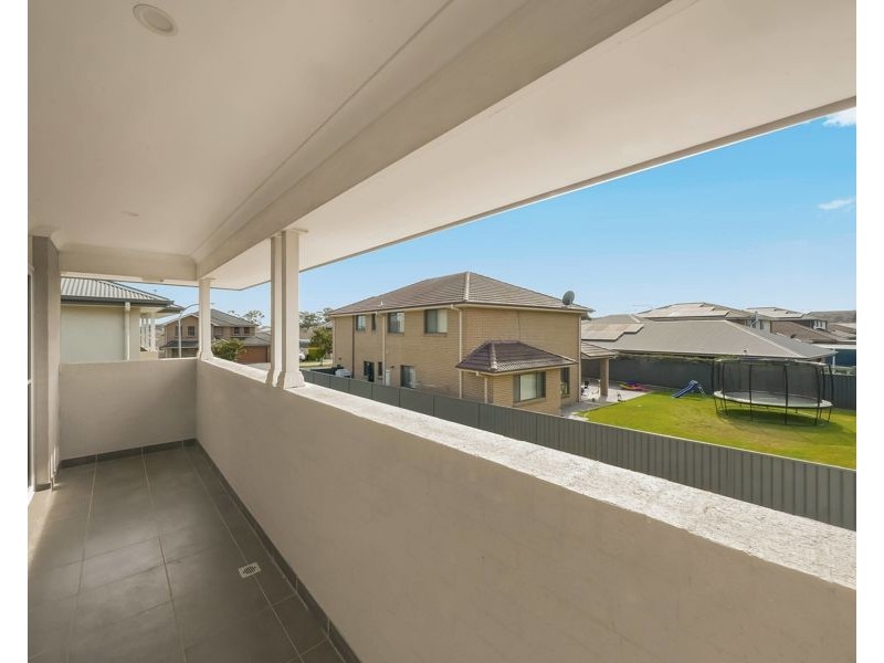 5 Middleton Lane, Gregory Hills NSW 2557