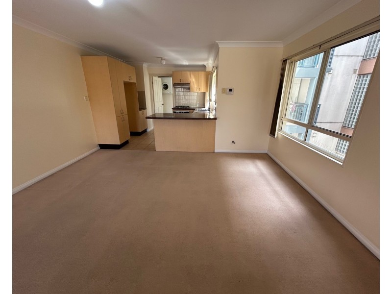 16/9 Elizabeth St, Liverpool NSW 2170