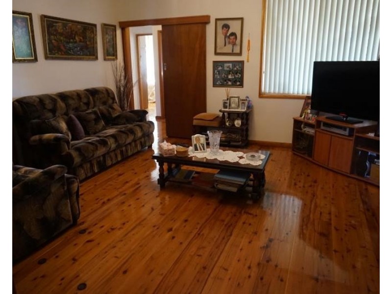 100 Reilly St, Lurnea NSW 2170