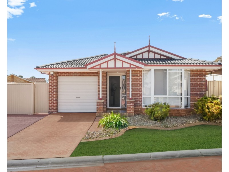 8 Mogo Ct, Prestons NSW 2170