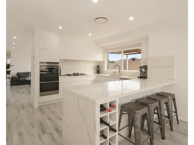 8 Mogo Ct, Prestons NSW 2170