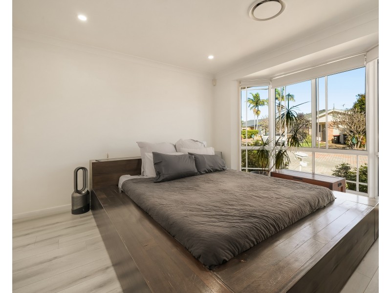 8 Mogo Ct, Prestons NSW 2170