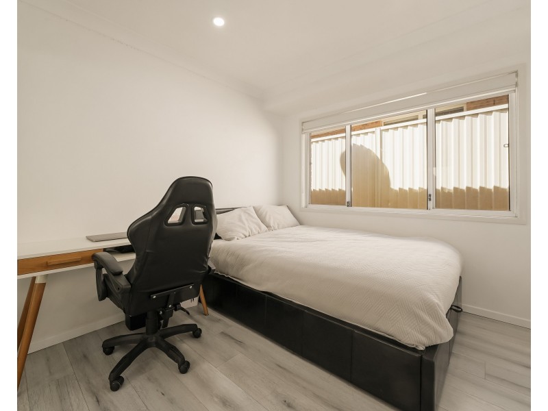 8 Mogo Ct, Prestons NSW 2170
