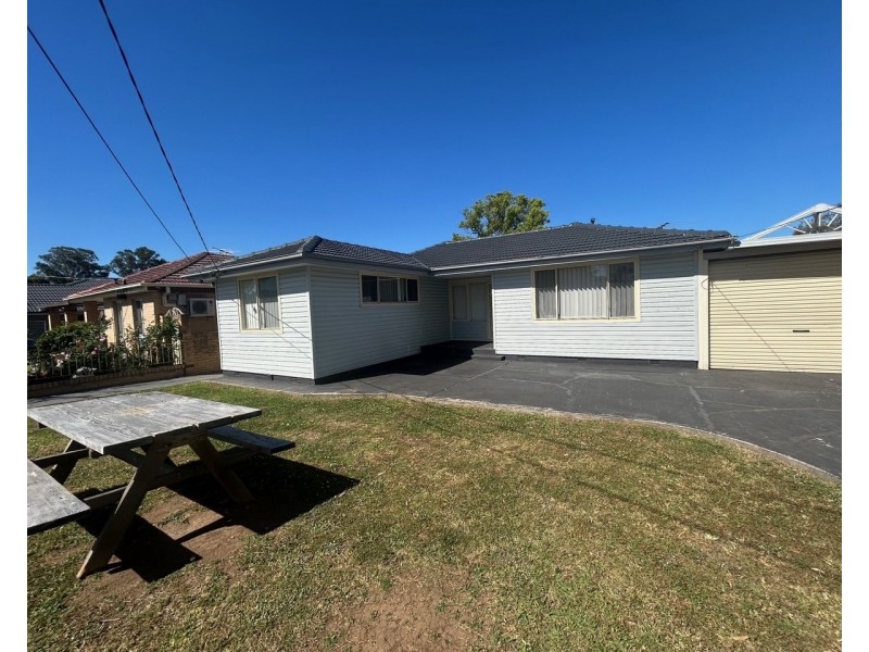 100 St Johns Rd, Heckenberg NSW 2168