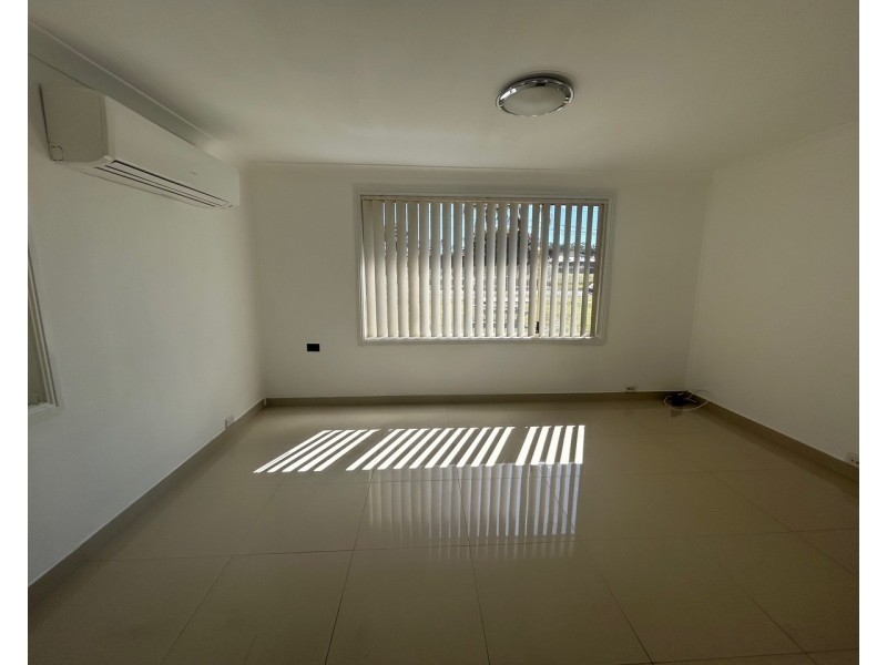 100 St Johns Rd, Heckenberg NSW 2168