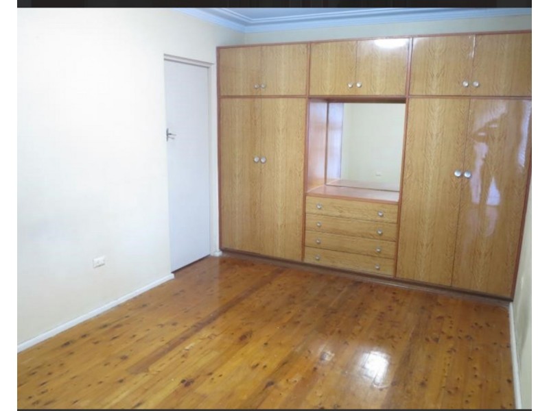 2/6 Drummond St, Warwick Farm NSW 2170