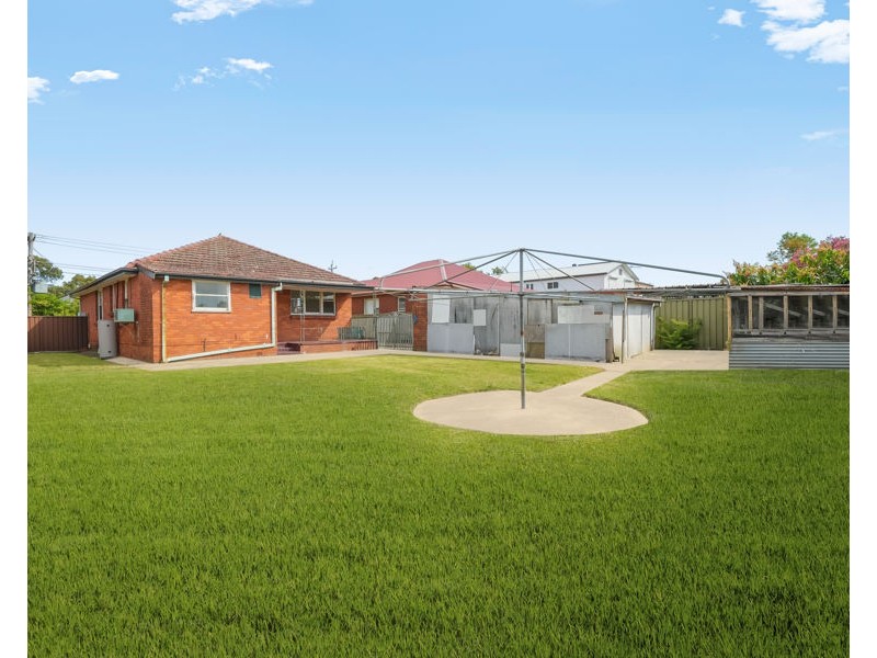 34 Cooper Avenue, Moorebank NSW 2170