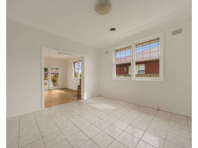 34 Cooper Avenue, Moorebank NSW 2170