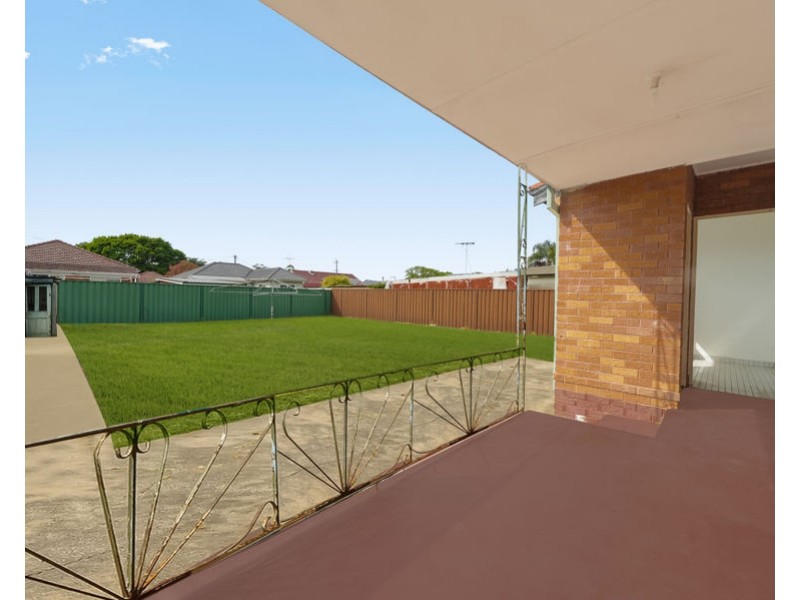 34 Cooper Avenue, Moorebank NSW 2170