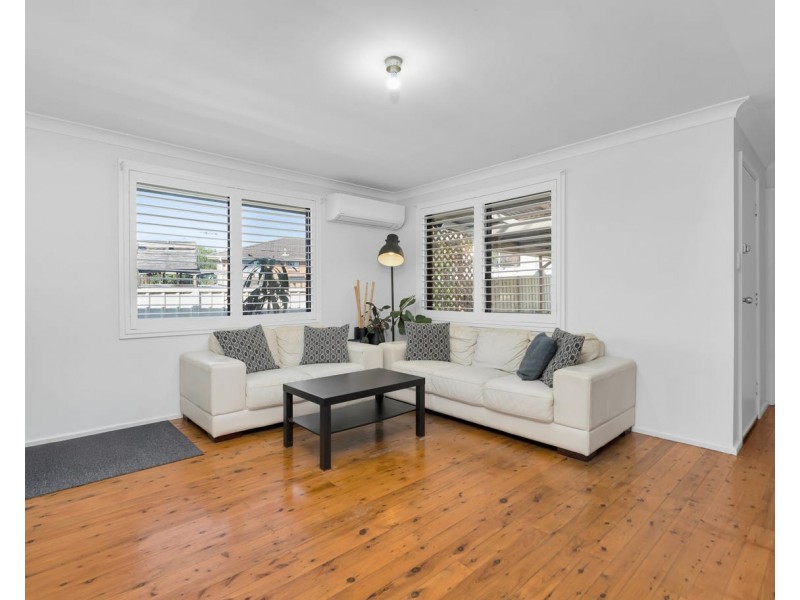 48 Mississippi Cres, Kearns NSW 2558
