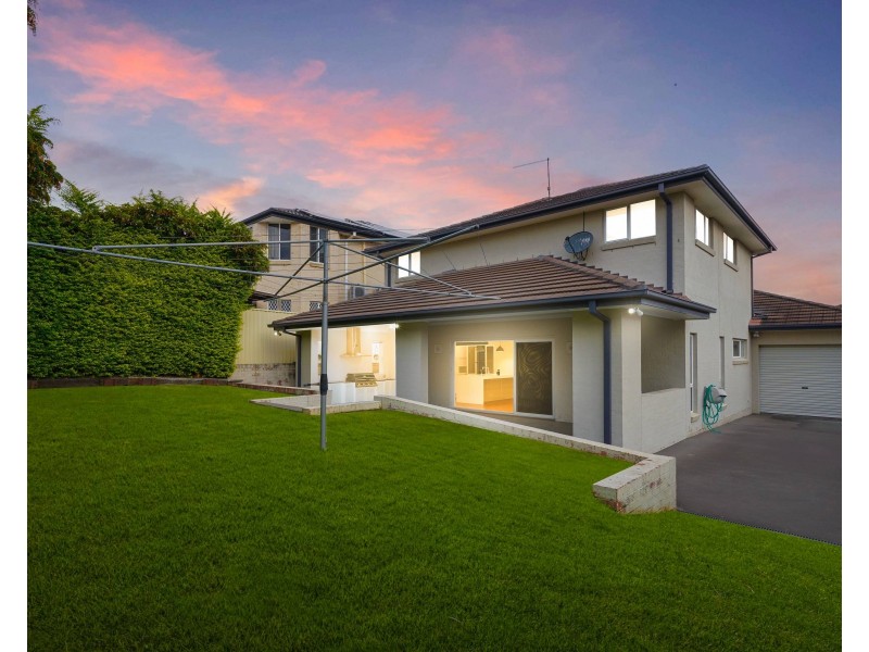 13 Flame Tree St, Casula NSW 2170